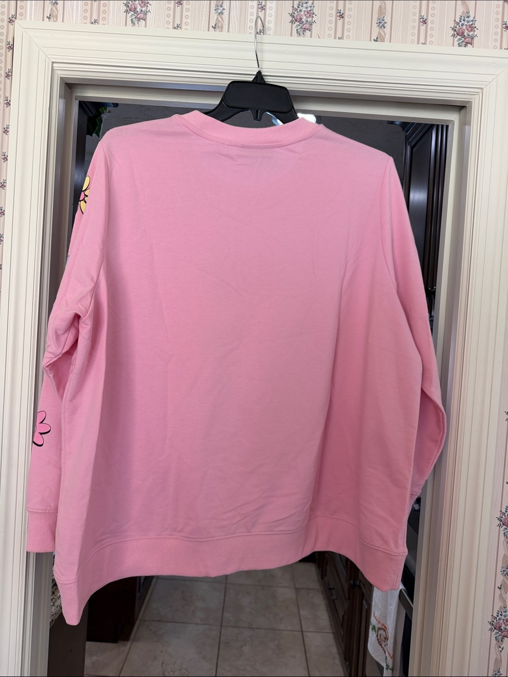 NWOT Peanuts Pink Snoopy Radiate Positivity Graphic Sweatshirt - Picture 7 of 7